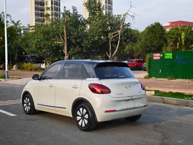 Wuling Bingo — Фото автомобиля 4