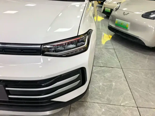 Volkswagen Tharu — Фото автомобиля 23