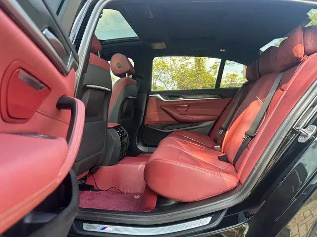 BMW 5 Series — Фото автомобиля 8