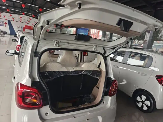 Wuling Hongguang Mini EV — Фото автомобиля 18