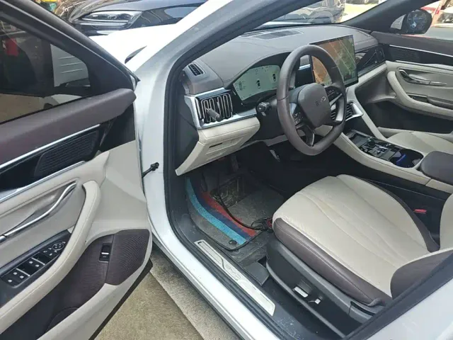 BYD Song PLUS — Фото автомобиля 15