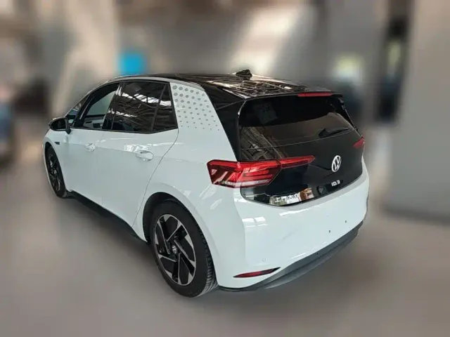 Volkswagen ID.3 — Фото автомобиля 6