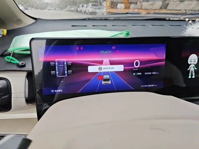 Baojun KiWi EV — Фото автомобиля 3