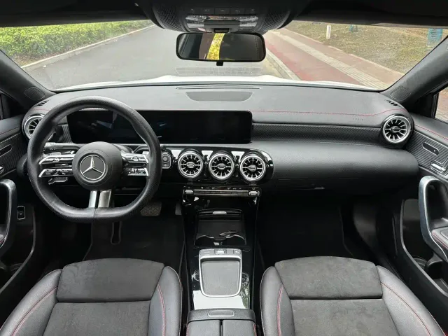 Mercedes-Benz A-Class — Фото автомобиля 6