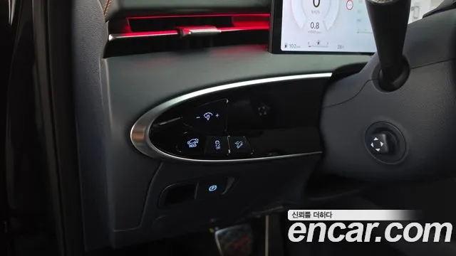 Genesis GV70 — Фото автомобиля 26