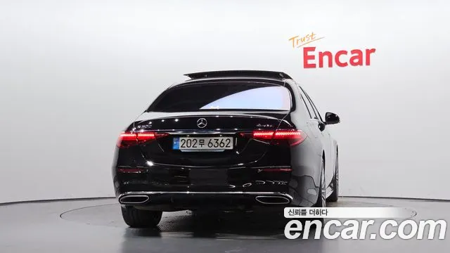 Mercedes-Benz S-Class — Фото автомобиля 4
