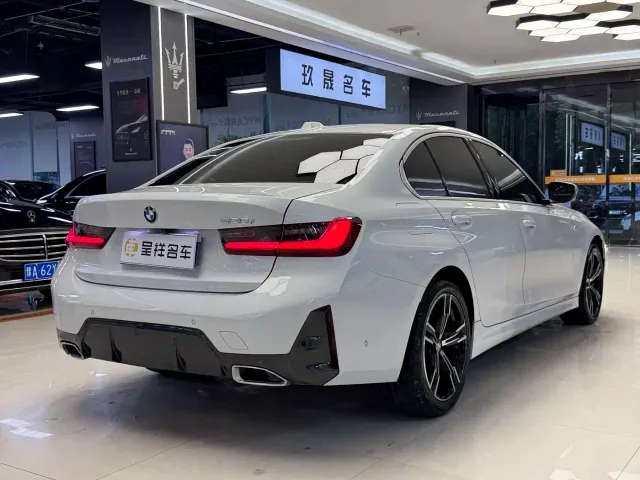 BMW 3 Series — Фото автомобиля 9