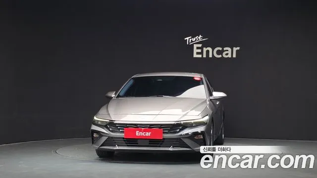 Hyundai Avante — Фото автомобиля 3