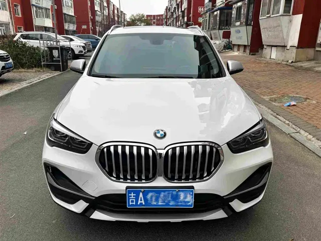 BMW X1 — Фото автомобиля 2