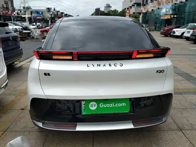 Lynk & Co Z20 — Фото автомобиля 5