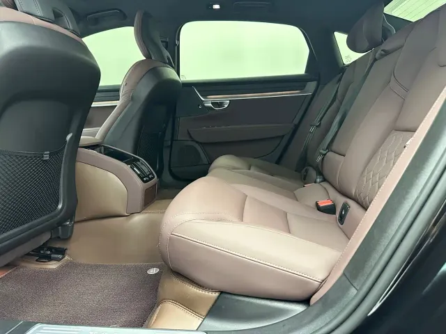 Volvo S90 — Фото автомобиля 12