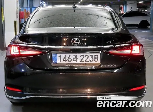 Lexus ES 7th Gen — Фото автомобиля 5