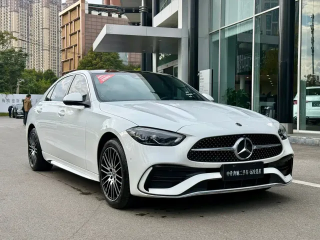 Mercedes-Benz C-Class — Фото автомобиля 3