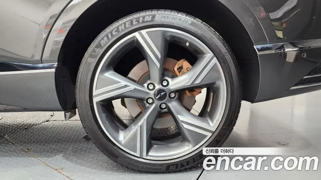 Genesis GV80 — Фото автомобиля 21