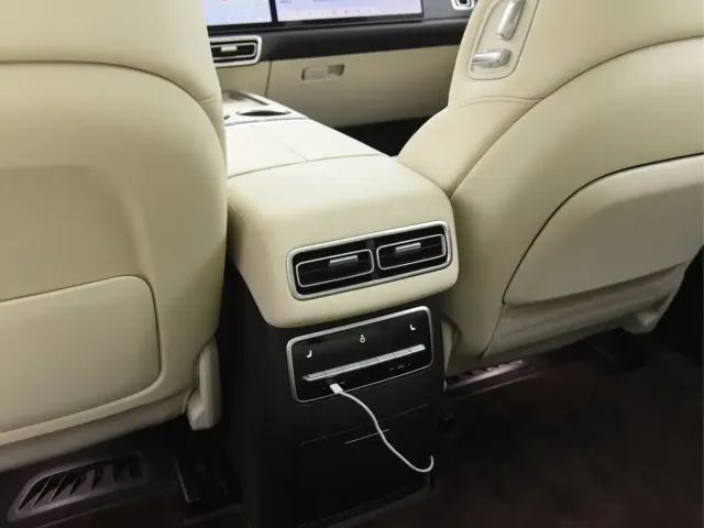 Li Auto Li Auto L7 2023 Max — Фото автомобиля 18