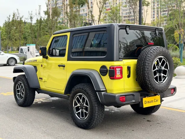 Jeep Wrangler — Фото автомобиля 3