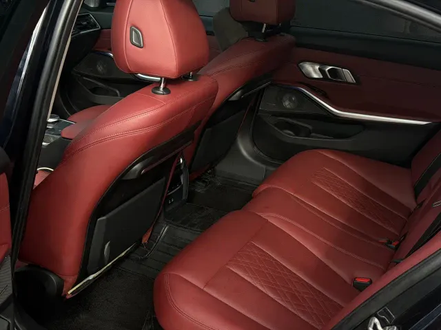 BMW 3 Series — Фото автомобиля 9