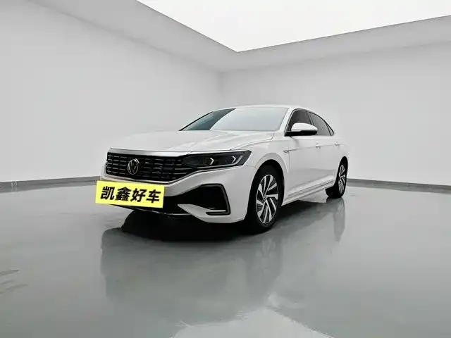 Фотография автомобиля — Volkswagen Passat