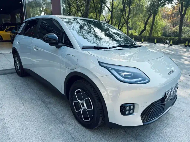GAC Aion UT — Фото автомобиля 5