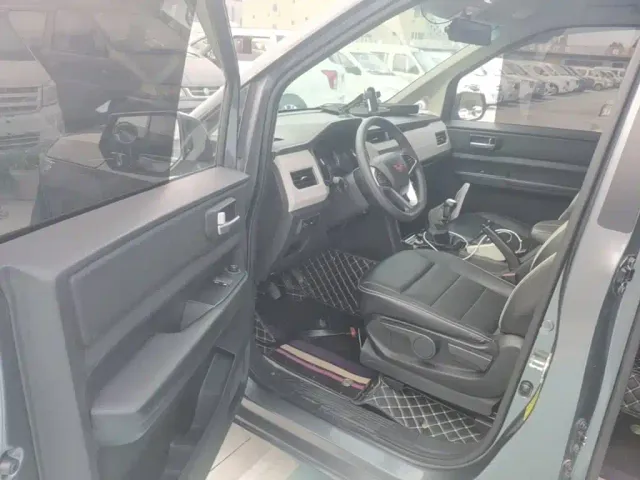Wuling Zhengcheng — Фото автомобиля 15