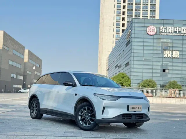 Leapmotor C11 — Фото автомобиля 3