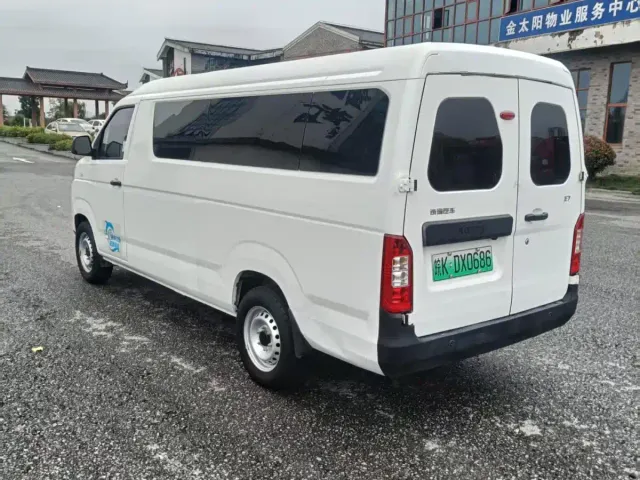Karry Jiangtun E7 — Фото автомобиля 9