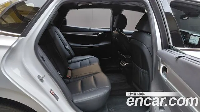 Hyundai Grandeur Grandeur (New) — Фото автомобиля 11