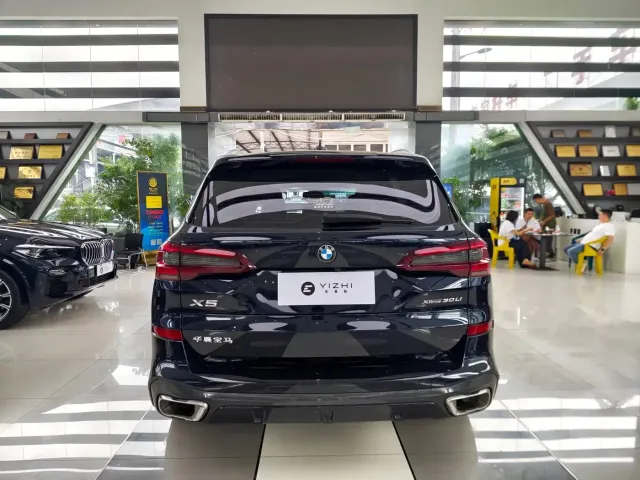 BMW X5 — Фото автомобиля 5