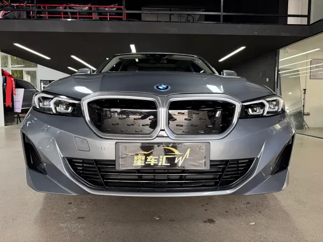 BMW i3 — Фото автомобиля 2