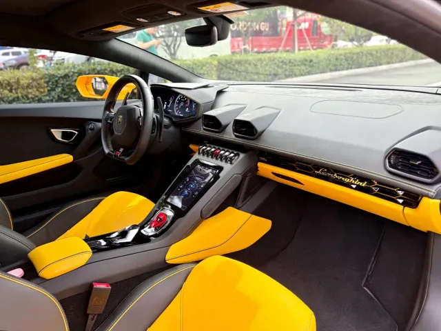 Lamborghini Huracan — Фото автомобиля 6