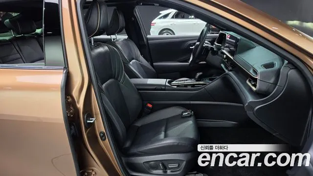 Toyota Crown — Фото автомобиля 16