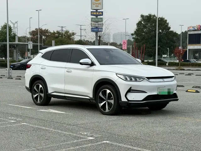 BYD Song PLUS — Фото автомобиля 3