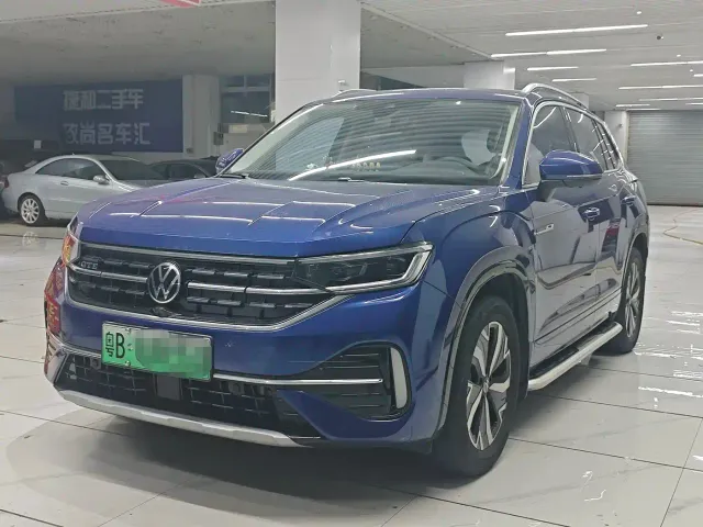 Фотография автомобиля — Volkswagen Tayron