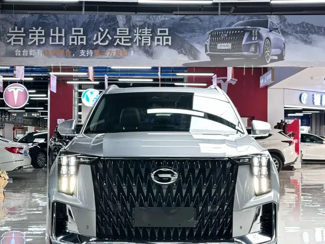 GAC Trumpchi GS8 — Фото автомобиля 3