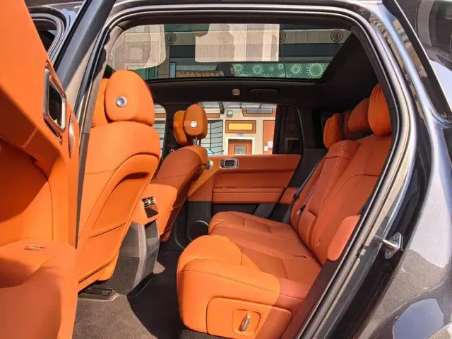 Li Auto L6 — Фото автомобиля 13