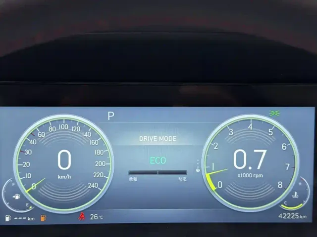 Hyundai Elantra 2022 1.5L CVT 20th Anniversary Edition — Фото автомобиля 15