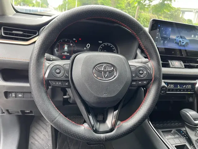 Toyota Wildlander — Фото автомобиля 22