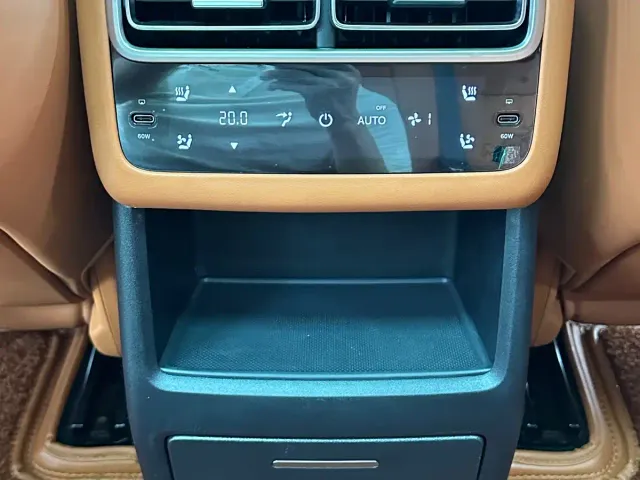 Li Auto L6 — Фото автомобиля 18