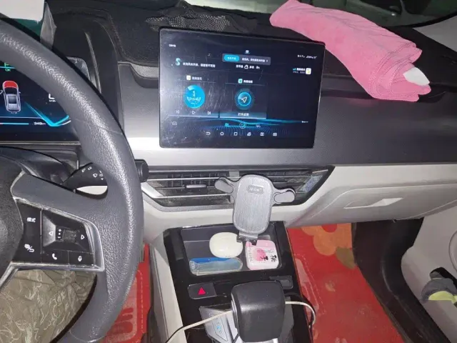 BYD Yuan Pro — Фото автомобиля 20