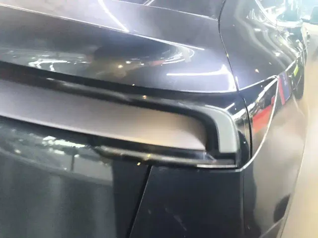 Tesla Model Y — Фото автомобиля 7