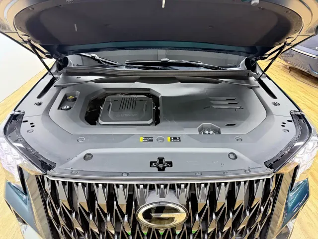 GAC Trumpchi GS8 — Фото автомобиля 27