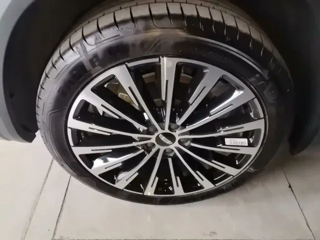 Geely Xingyue L — Фото автомобиля 22