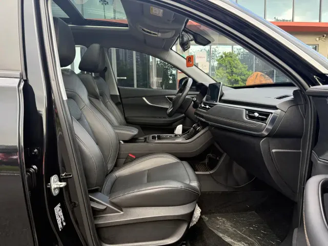 Chery Tiggo 8 — Фото автомобиля 13