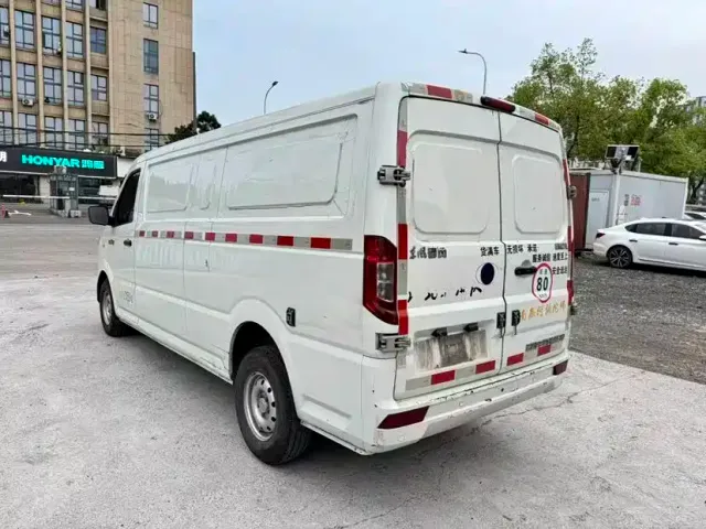 Dongfeng Yufeng EM27 — Фото автомобиля 12