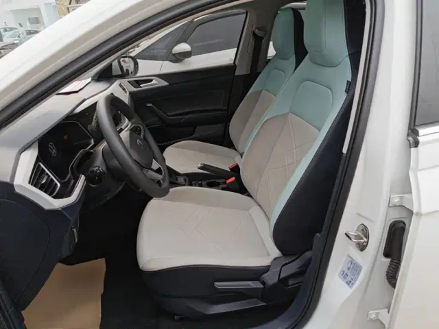 Volkswagen Lavida — Фото автомобиля 14
