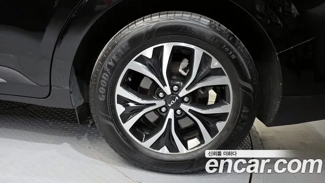 Kia Canival Carnival 4 поколение Бензин 9 мест Prestige — Фото автомобиля 21