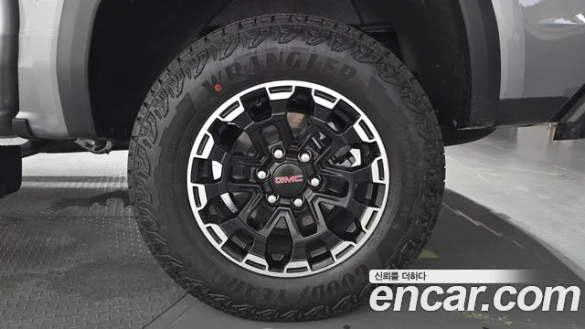 GMC Canyon — Фото автомобиля 19