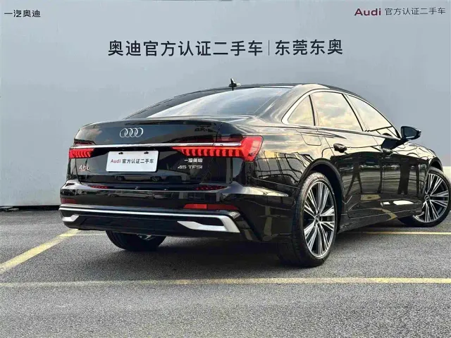Audi A6L — Фото автомобиля 4