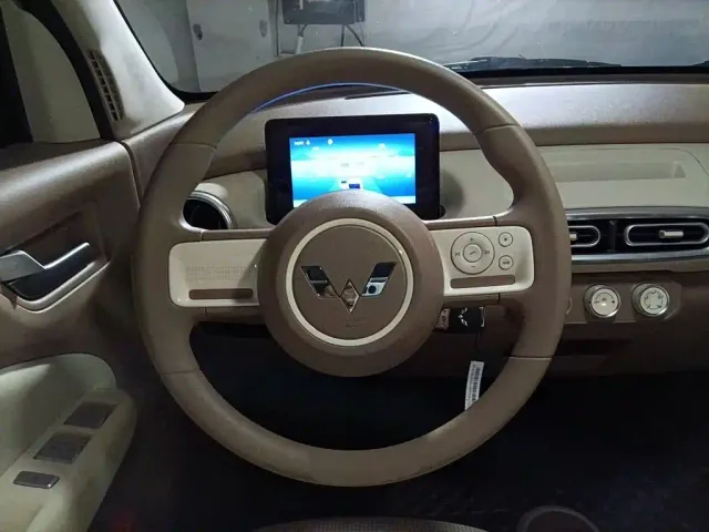 Wuling Hongguang Mini EV — Фото автомобиля 6