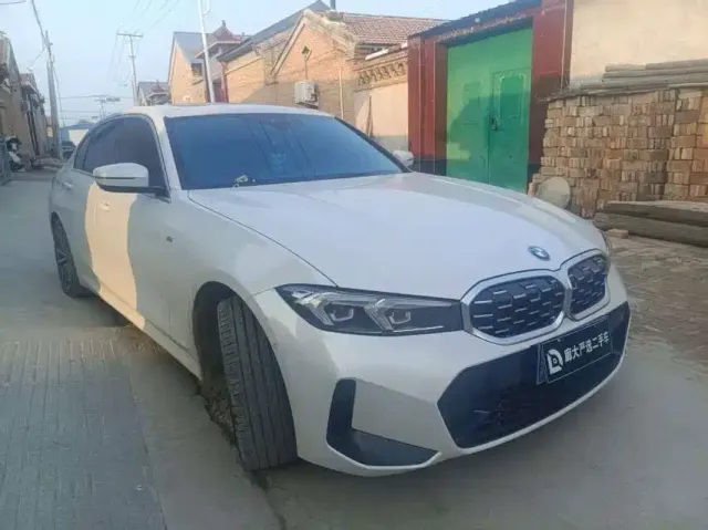 BMW 3 Series — Фото автомобиля 4